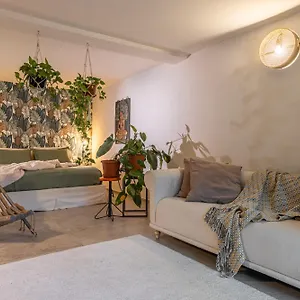 Appartamento Charming Apt In With Jacuzzi In Milan, Segrate